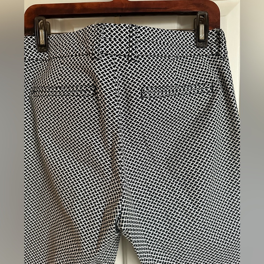 GAP Black/White Pants- Size 8 - Picture 4 of 7